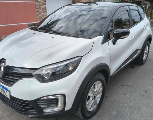 RENAULT CAPTUR 1.6 16V SCE FLEX LIFE X-TRONIC RENAULT CAPTUR 1.6 16V SCE FLEX LIFE X-TRONIC